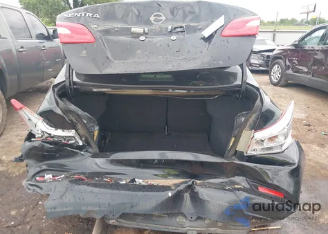 2017 Nissan Sentra S z USA, uszkodzony, nr VIN 3N1AB7AP4HY204923